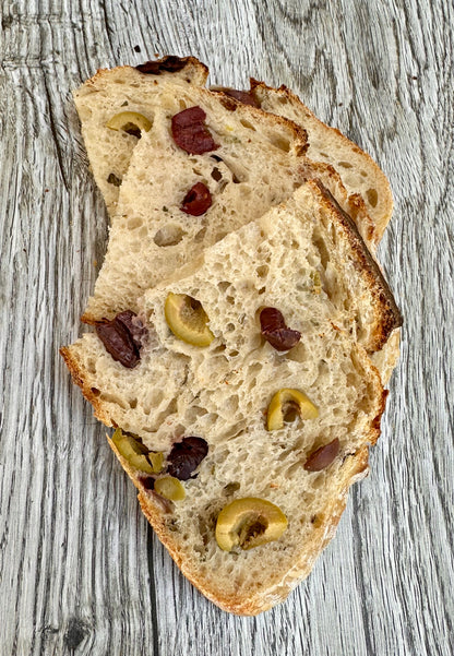 Pane Rustico Alle Olive e Rosmarino  " Olive And Rosemary Loaf"